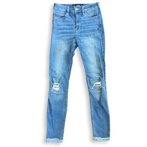 HOLLISTER Distressed Knee Patch Ankle Cropped Skinny Jeans